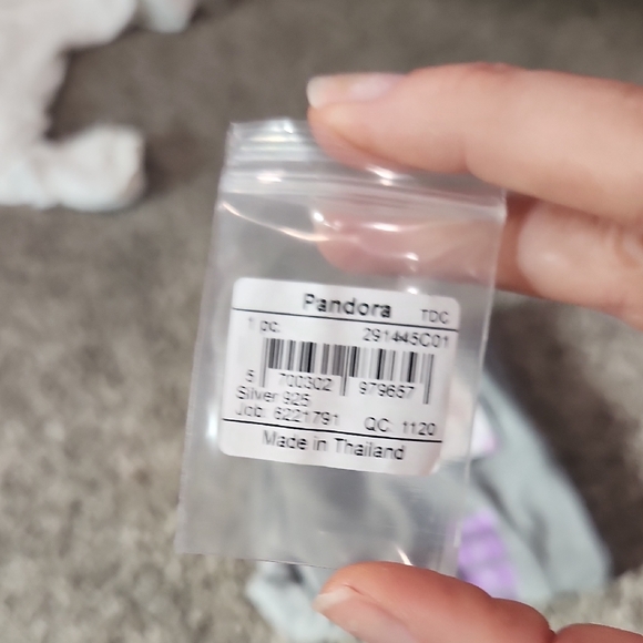 🔥✨Pandora✨🔥Silver Earrings with Pink Heart Beautiful ❤️ - Picture 6 of 6